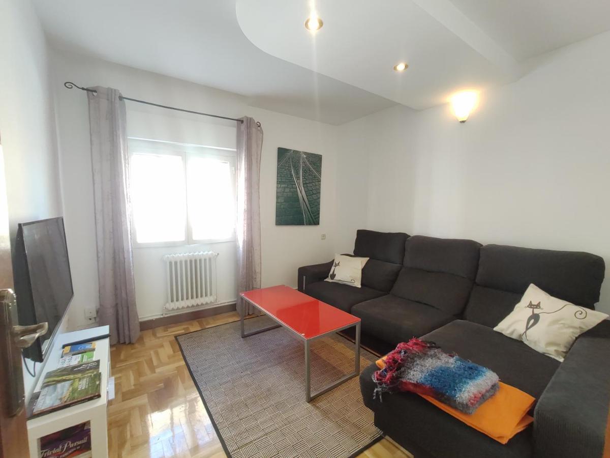 Apartamento Pamplona A 10 Minutos Del Centro Eksteriør bilde